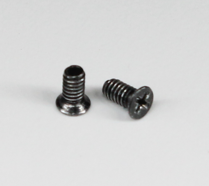 Photo of bottom cover screws