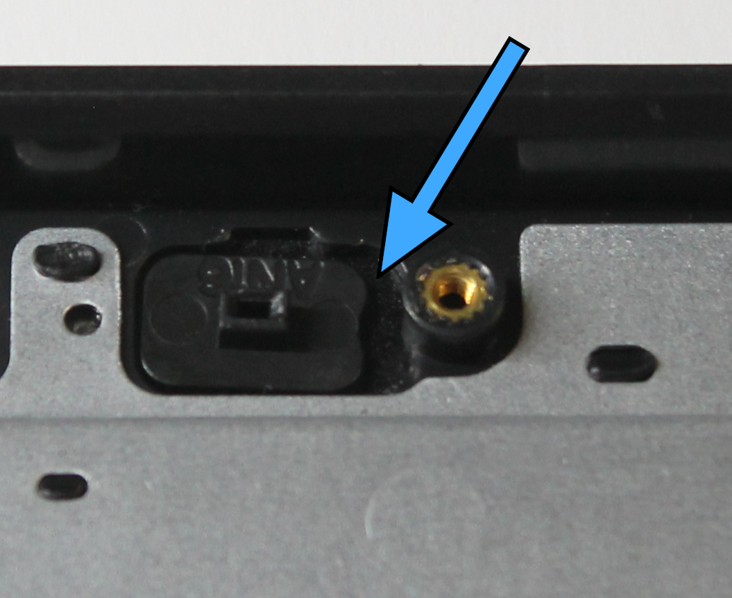 Kill switch notch oriented toward screw post