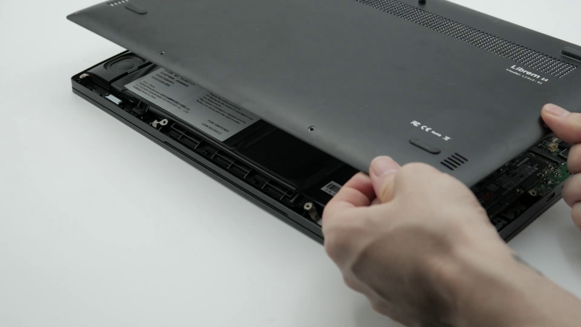 Librem 14 removing the backplate