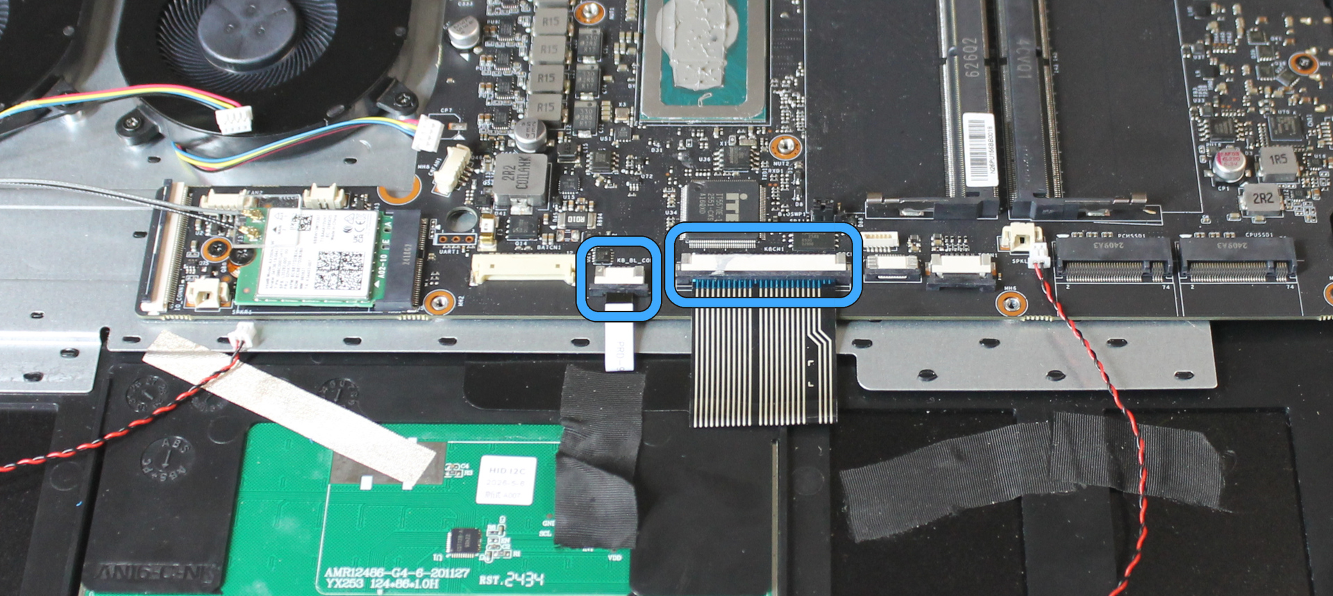 Mainboard with flat connectors marked for connection